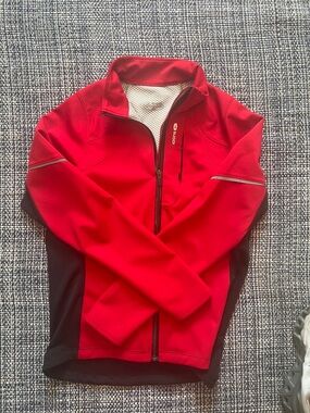 SUGOI Red and Black Softshell Full-Zip cycling Jacket